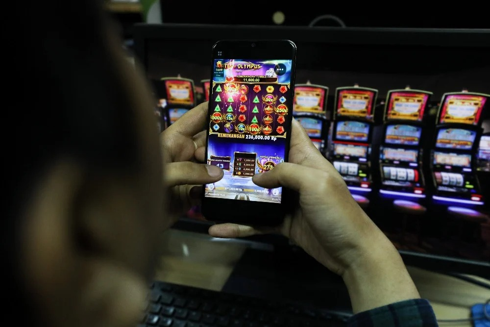 Judi Online Mimpi Kaya Instan atau Jebakan Finansial Berbahaya?