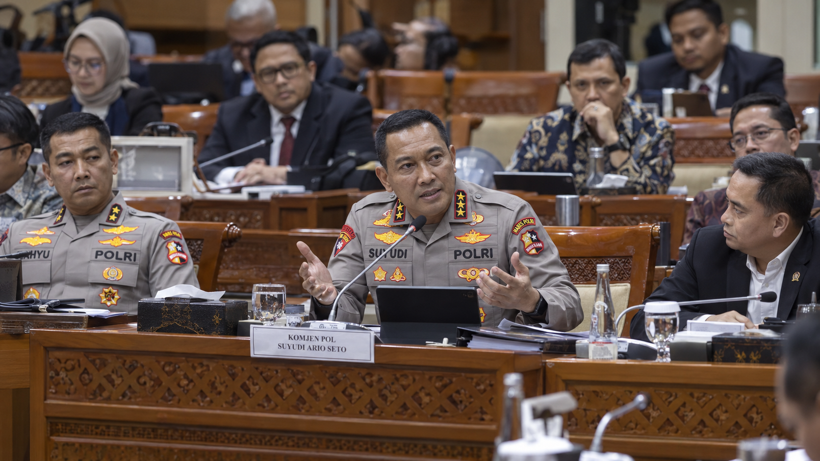 Komjen Suyudi Ario Seto memaparkan visi di hadapan pimpinan dan anggota Komisi III DPR RI di Senayan.